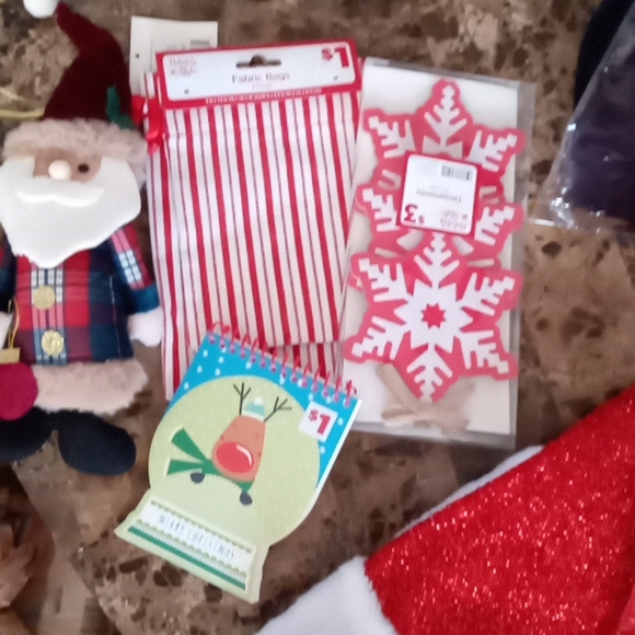 ☃️Christmas Bundles ( Price is for 1 Bundle) Lot#3 - Picture 8 of 8